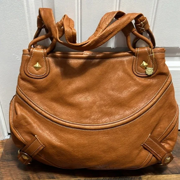 NWOT TRE VERO shoulder bag. - Picture 3 of 9